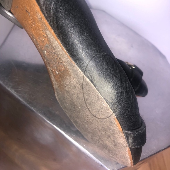 [SOLD] Tory Burch Leather Flats - Picture 6 of 7